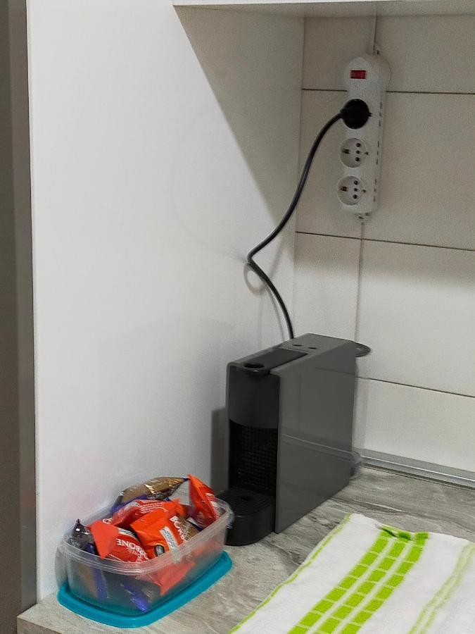 Central Guesthouse Cir 015146-Cni-01484 米兰 外观 照片